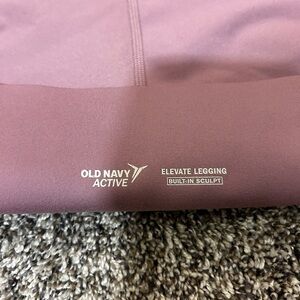 Old Navy built in sculpt leggings